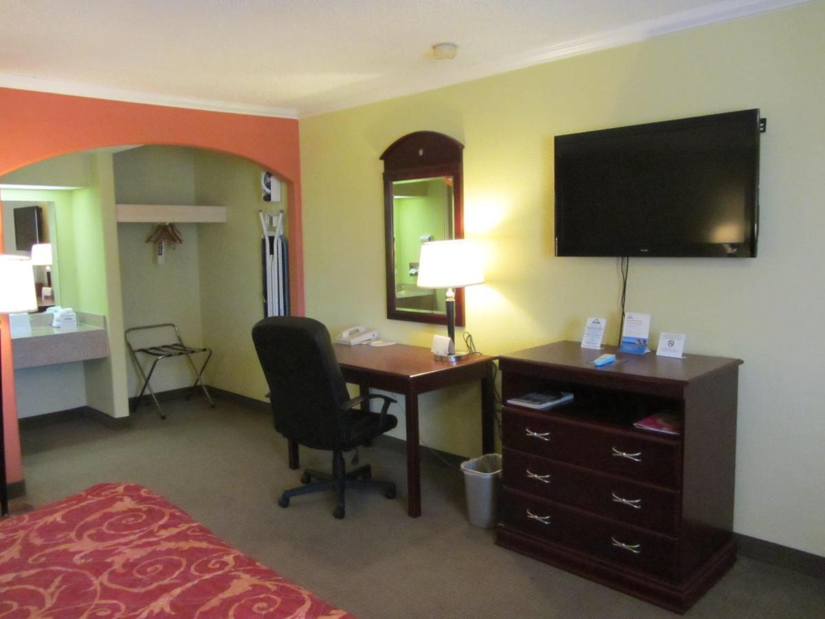 Days Inn By Wyndham Plainview Cameră foto